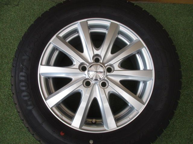 送料込み ラブリオン 195|65R15 スタッドレスタイヤ４本SET プリウス アリオン プレミオ ウィッシュ