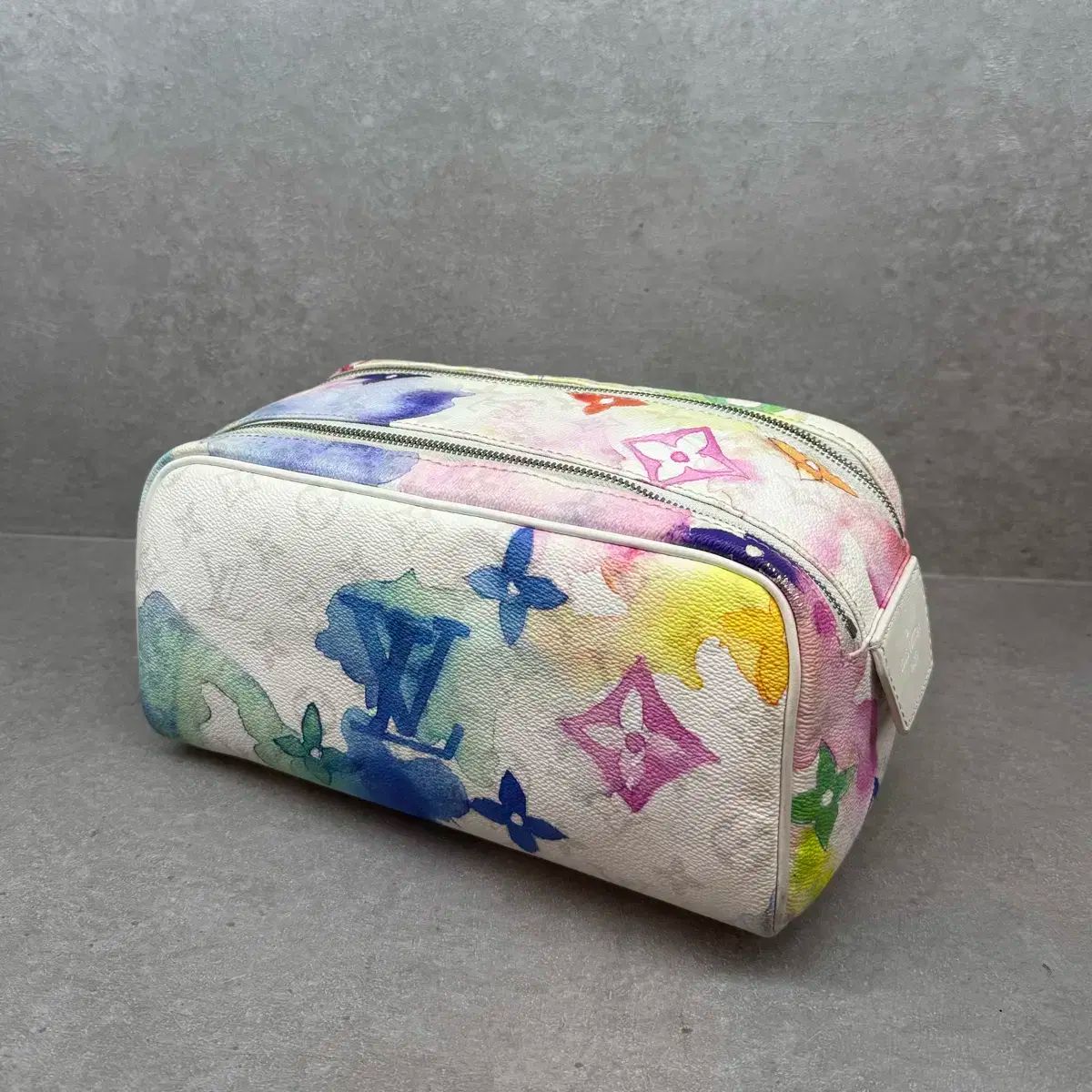 Louis Vuitton ルイヴィトン モノグラム ウォーター ドープ ポーチ ヘルプキット