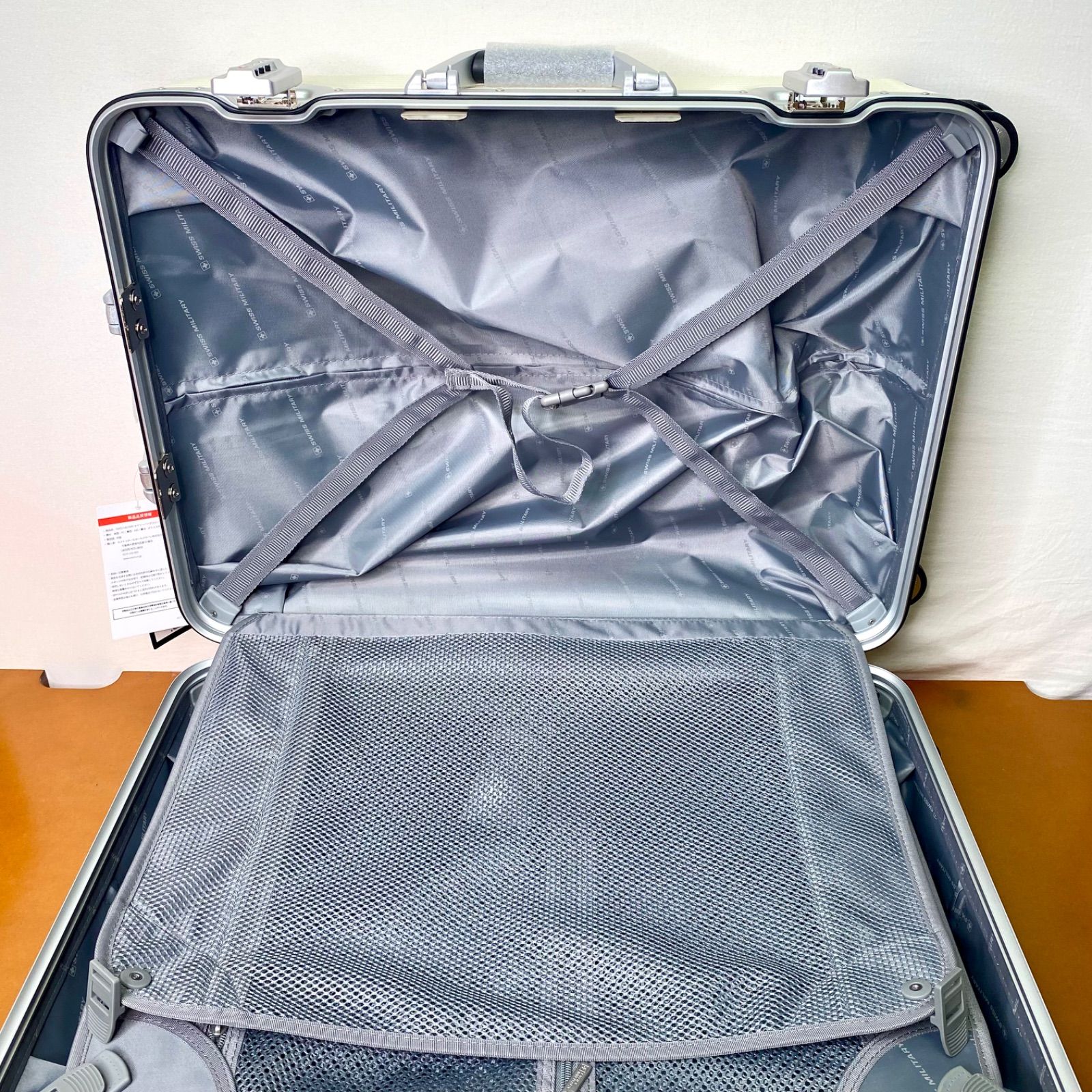 スイスミリタリー スーツケース