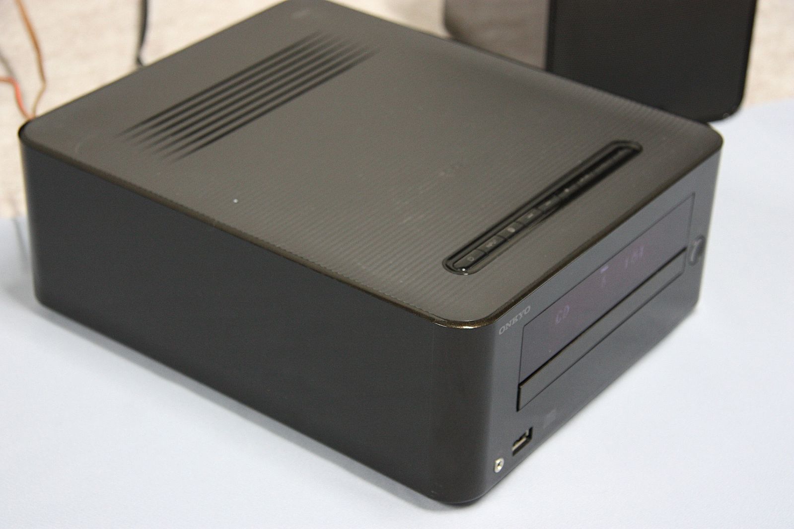 ONKYO CD/USB/NFC対応Bluetooth搭載ミニコンポ CR-U5 ブラウン色