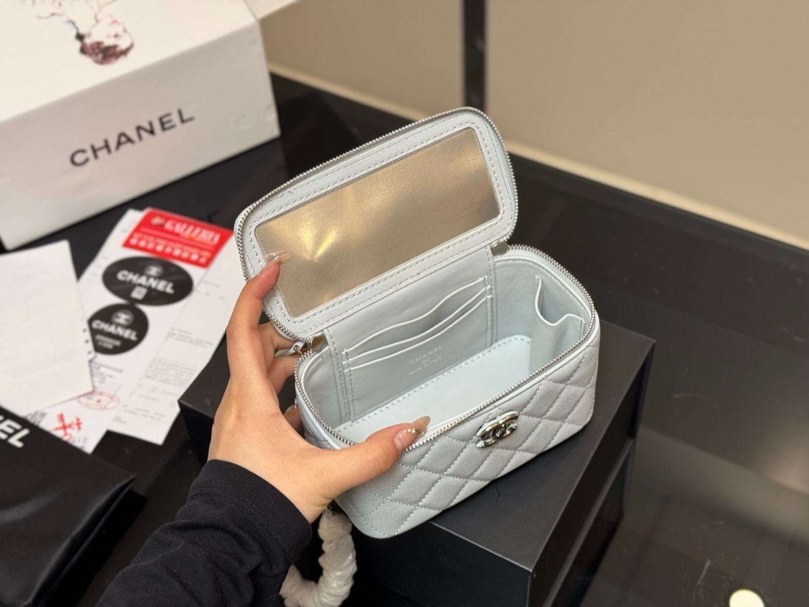 【上品で機能的♪】CHANEL ロング ヴァニティケース 25C バニティ♡】CHANEL ロングヴァニティケース (CHANEL