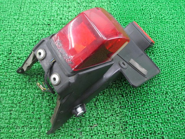 SRX400 リアフェンダー ヤマハ 純正 中古 バイク 部品 3VN 3SX 割れ