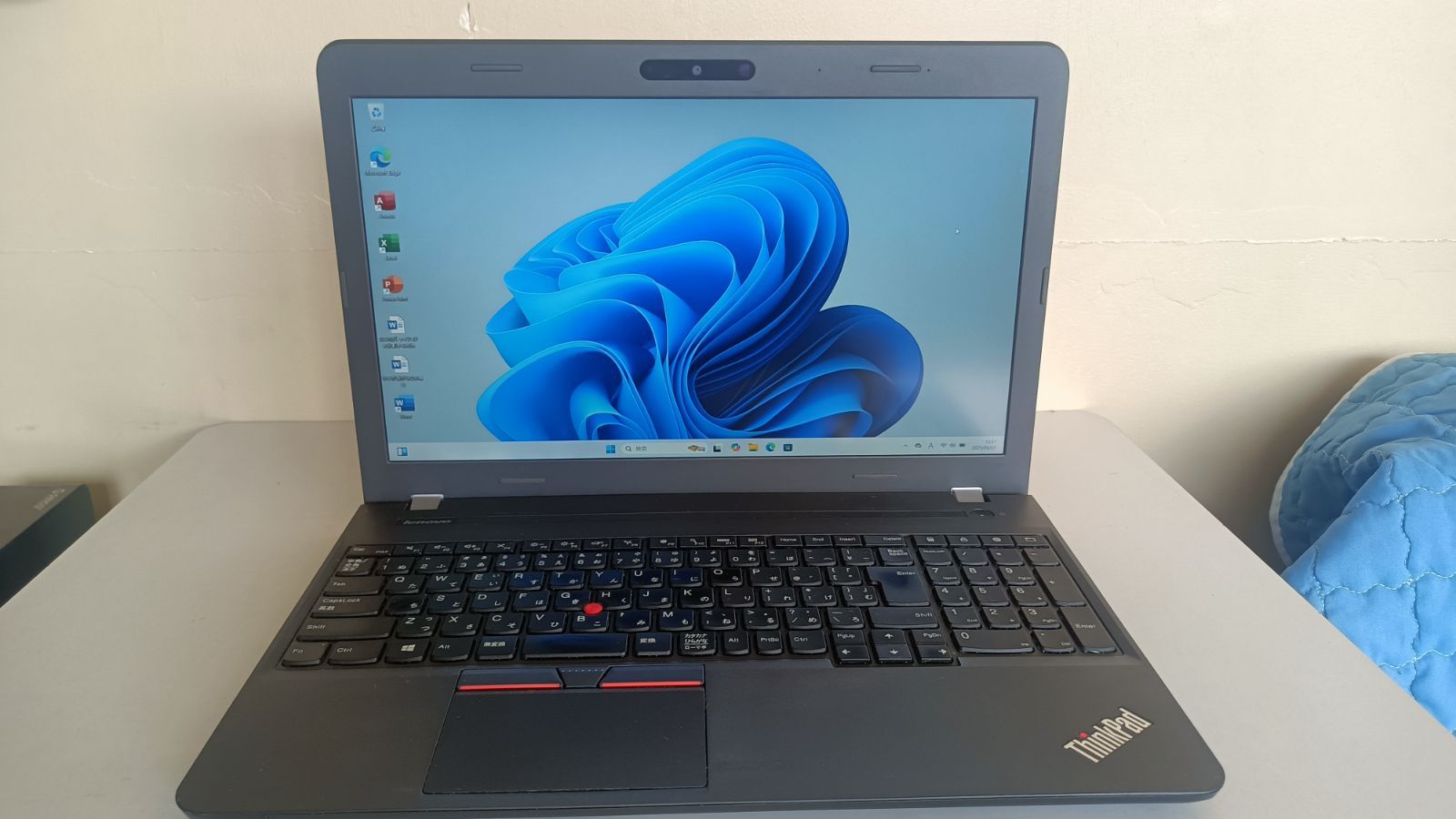 ノートPC ノートパソコンThinkPad第六世代Core i7 SSD256Gメモリ8G