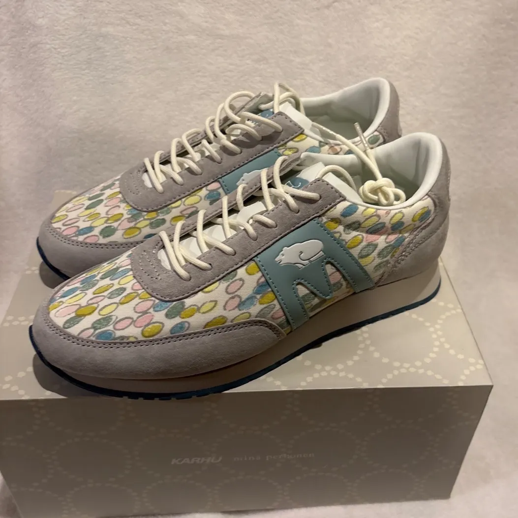 2025年最新】mina perhonen レディース スニーカーの人気アイテム