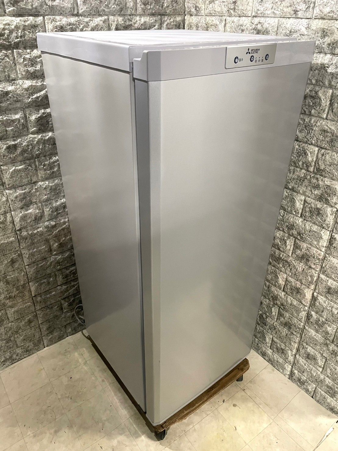 全国送料無料★3か月保証付き★冷凍庫★2019年★三菱★MF-U12D-S★R-13 全国送料無料☆3か月保証付き☆冷凍庫☆2019年☆三菱☆MF-U12D-S☆R-977