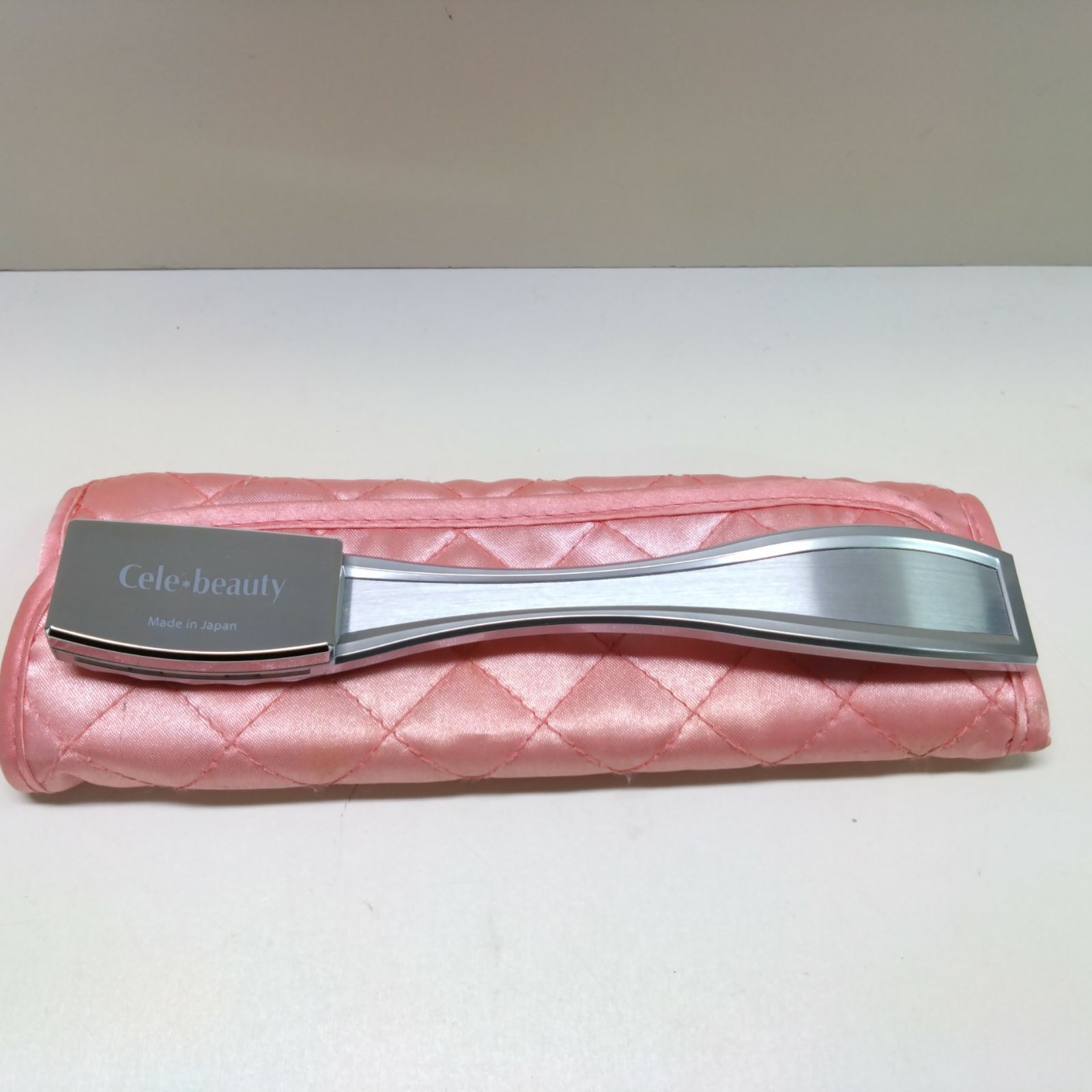 セレビューティCele-beauty 美顔ローラー