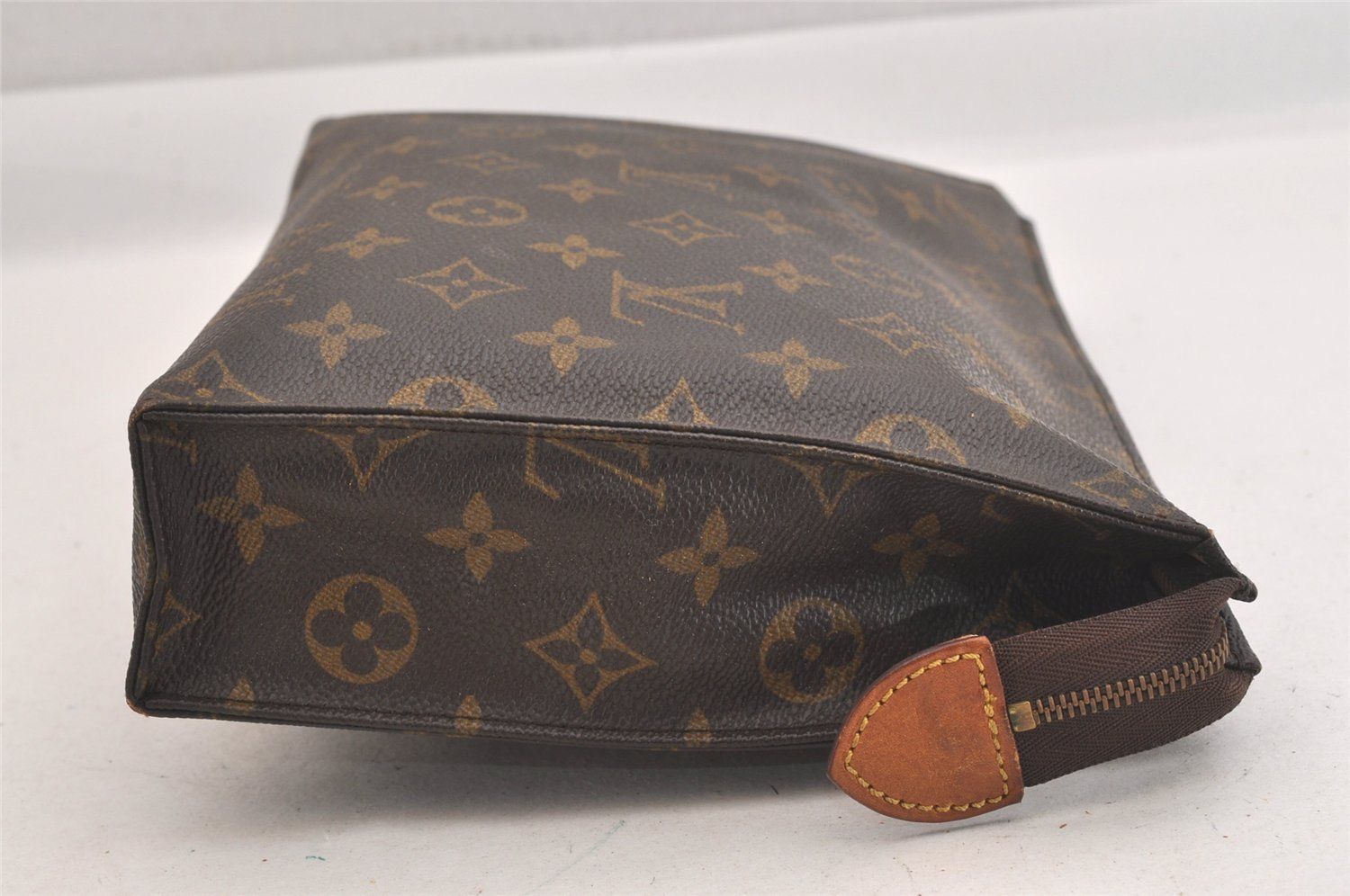 LOUIS VUITTON ルイヴィトン モノグラム ポッシュトワレ 26 M47542  