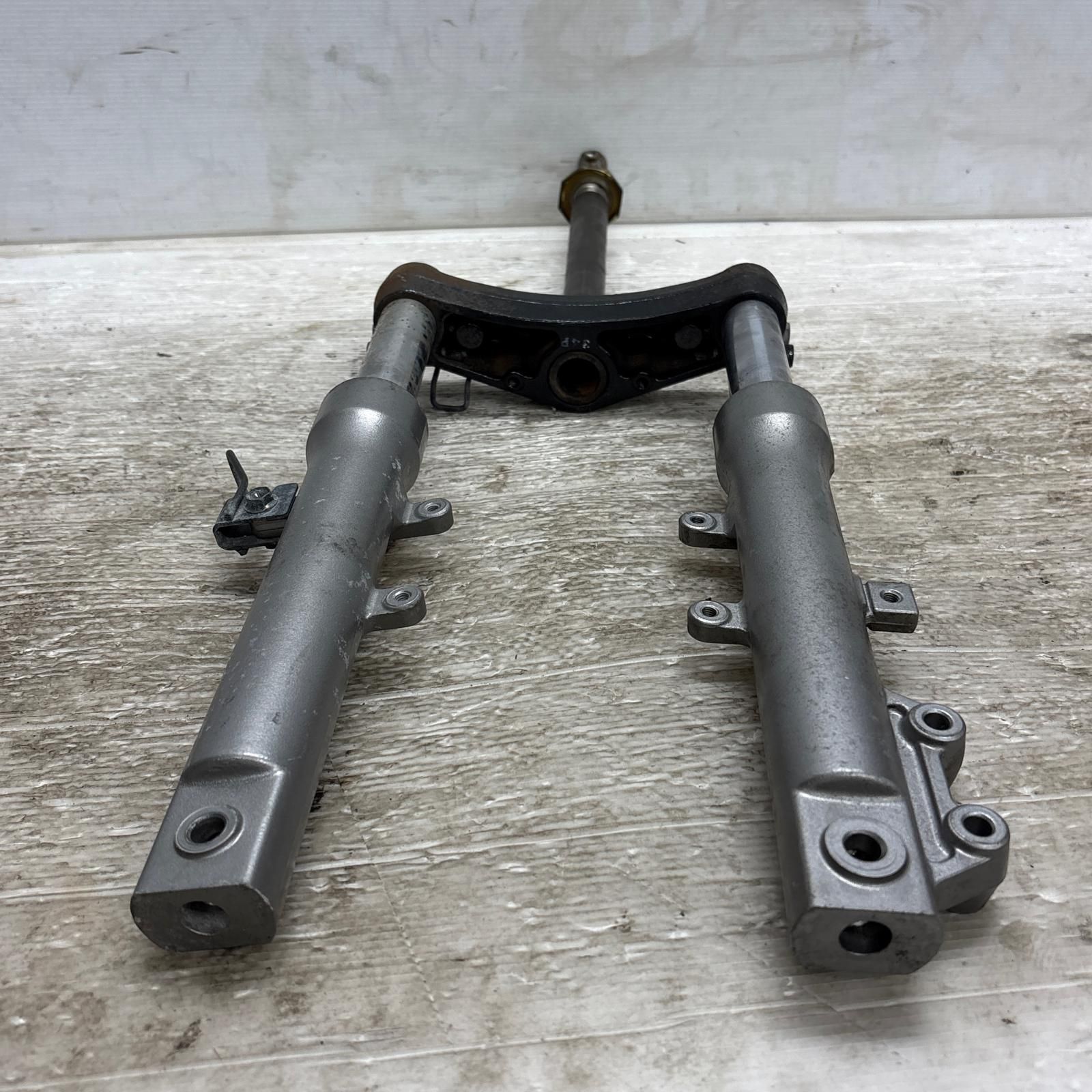 フロントフォーク