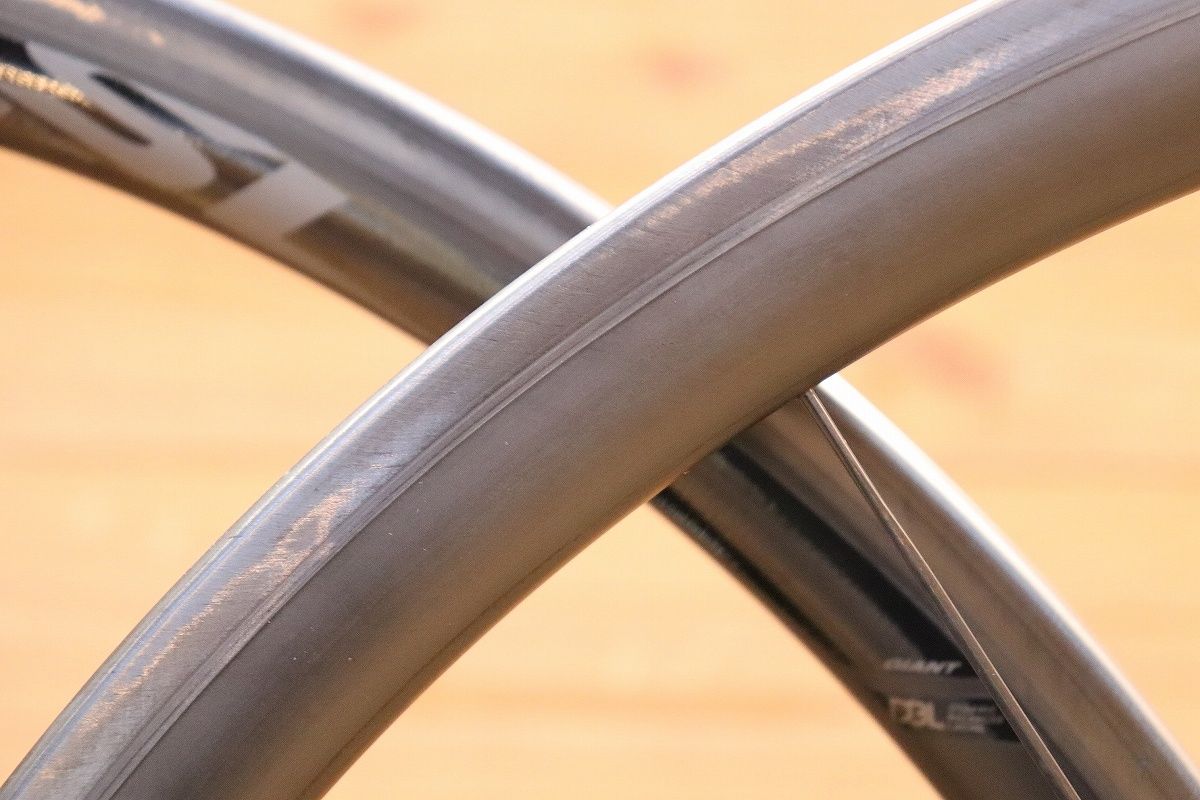 チューブレスレディ