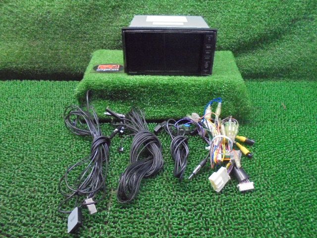 1FL4057 MJ5 日産 セレナ C26 前期型 福祉車両 20Xアンシャンテ にて使用パナソニックストラーダHDDナビゲーション CN-H500WD 2014年