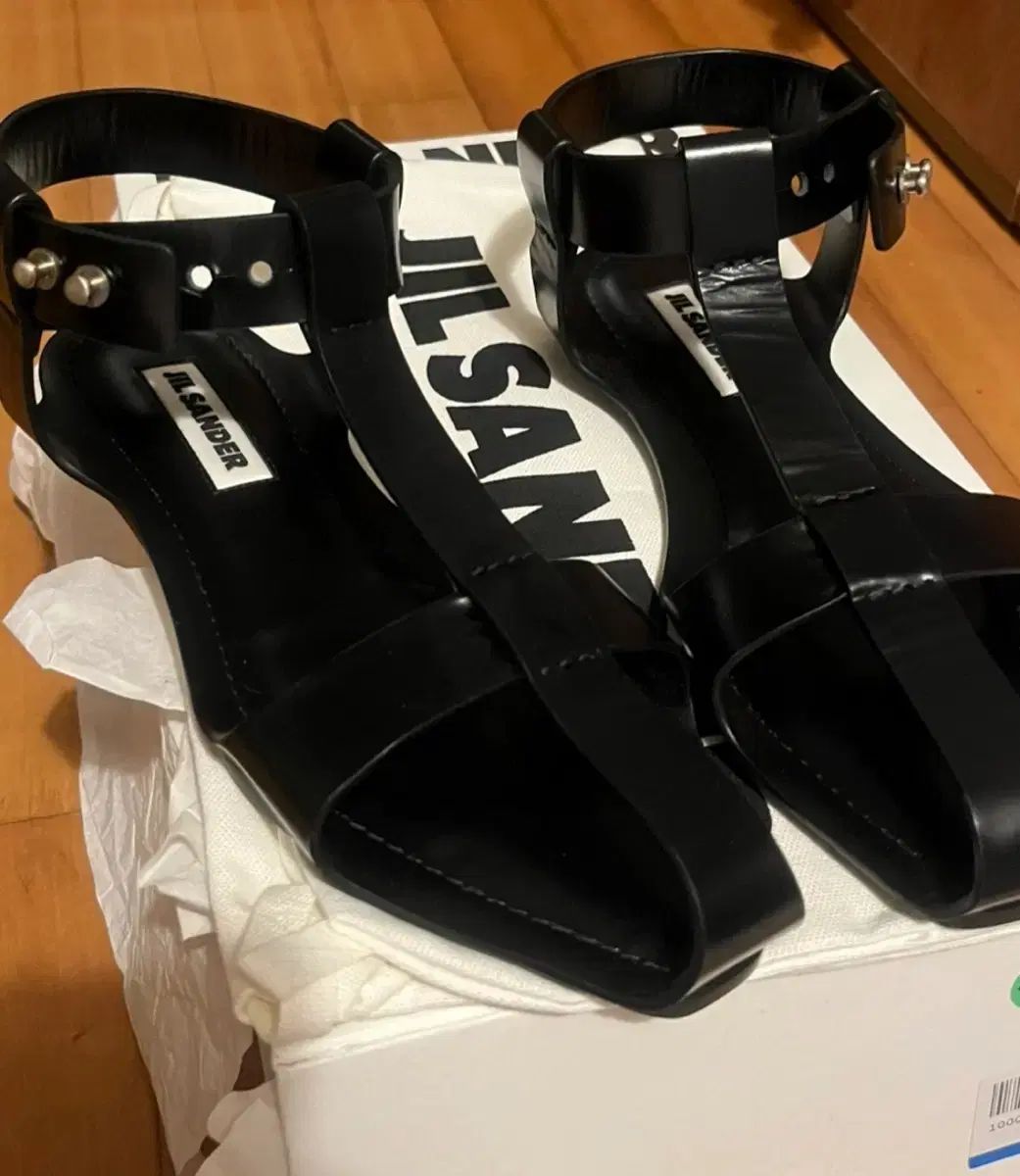 【SH♡プロフィール必読お願いします♪】ジルサンダー　サンダル　37 新品未使用】JIL SANDER / ジルサンダー サンダル37 - メルカリ