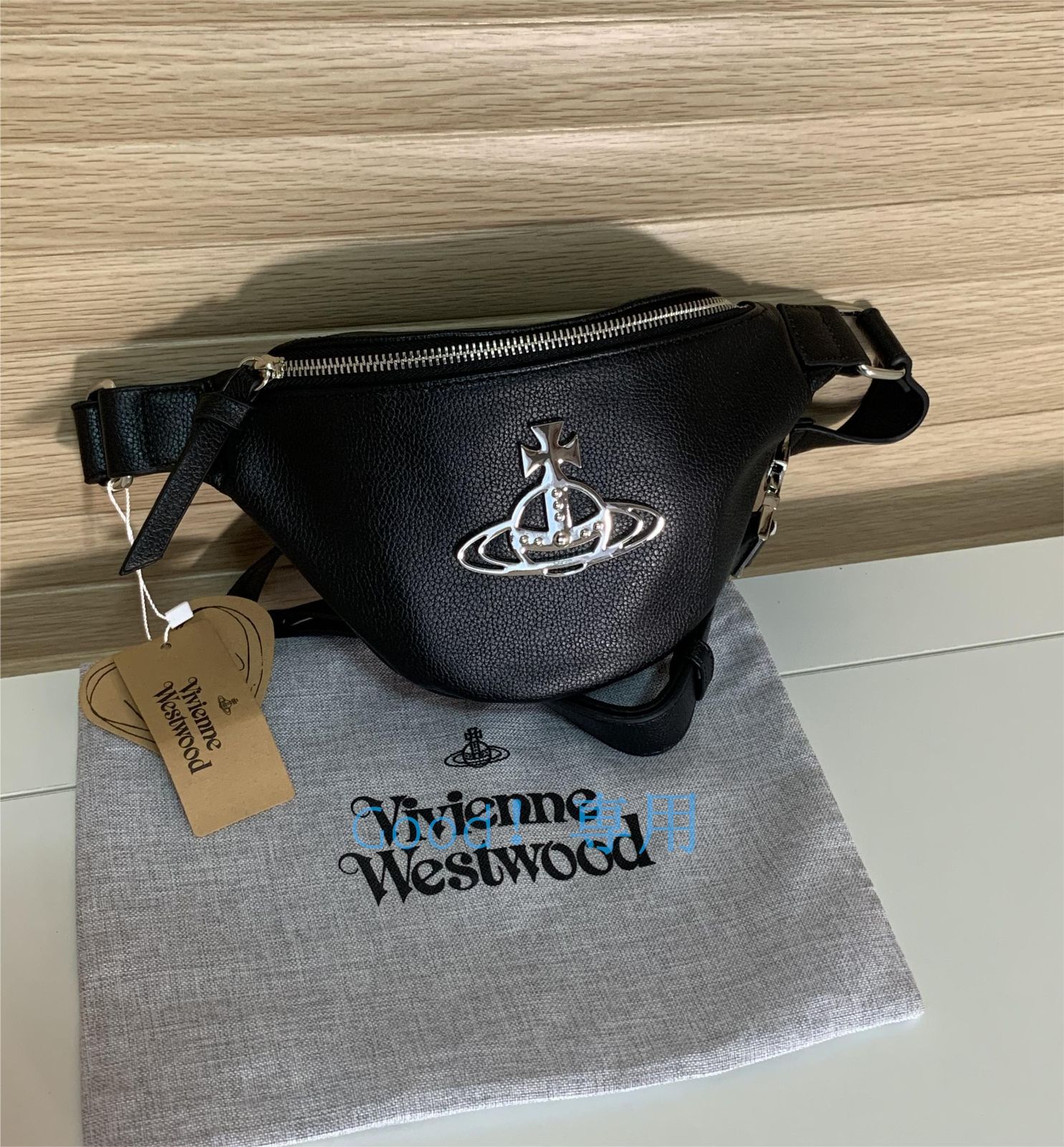 極美品】Vivienne Westwood ヴィヴィアンウエストウッド ボディバッグブラック HILDA SMALL ウエストポーチ ウエストバッグ  ヒップバッグ - メルカリ