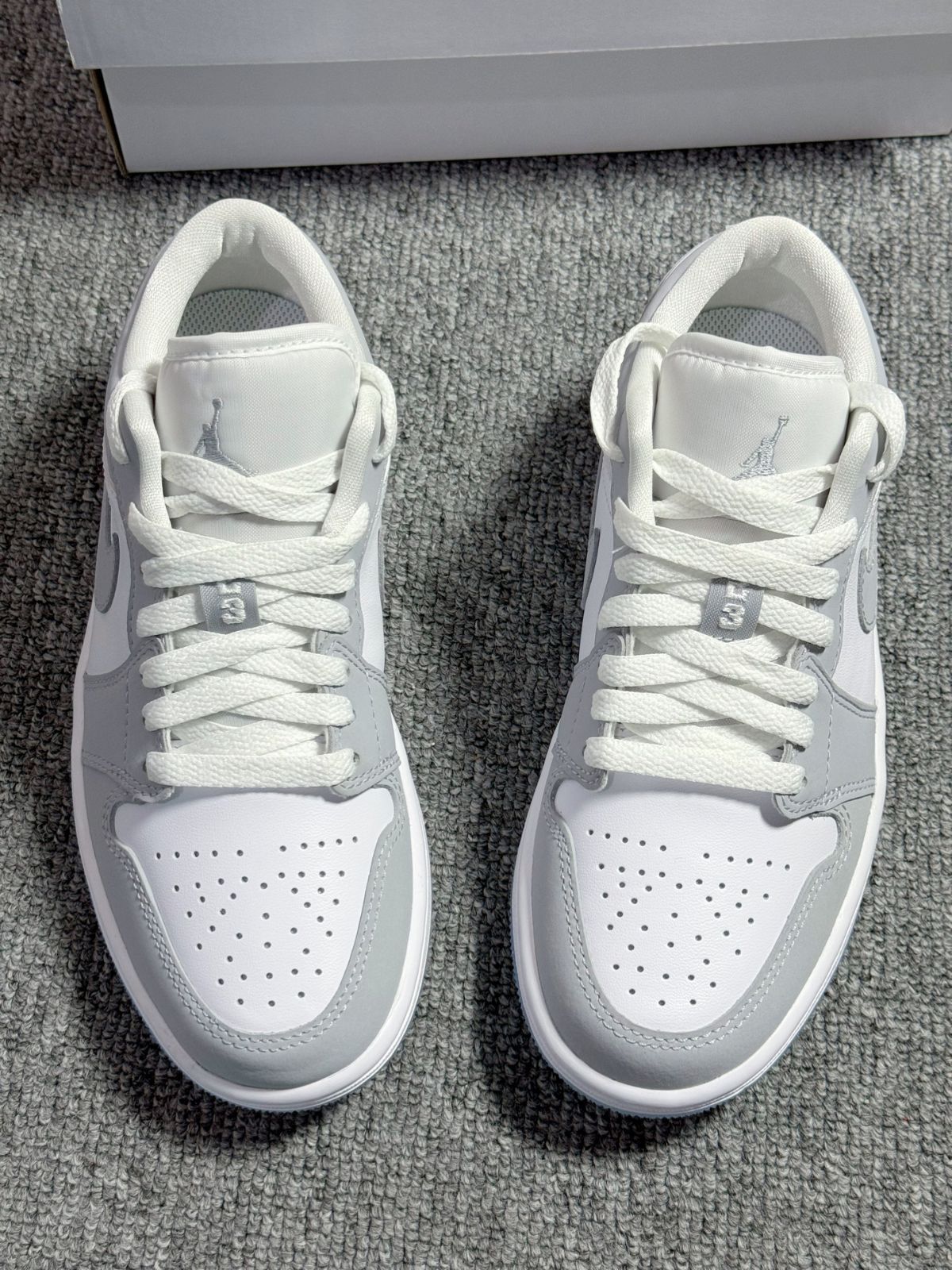 新品未使用 Nike ナイキ Jordan Air Jordan 1 low "wolf grey" ローカットレトロバスケットシューズ DC0774-105