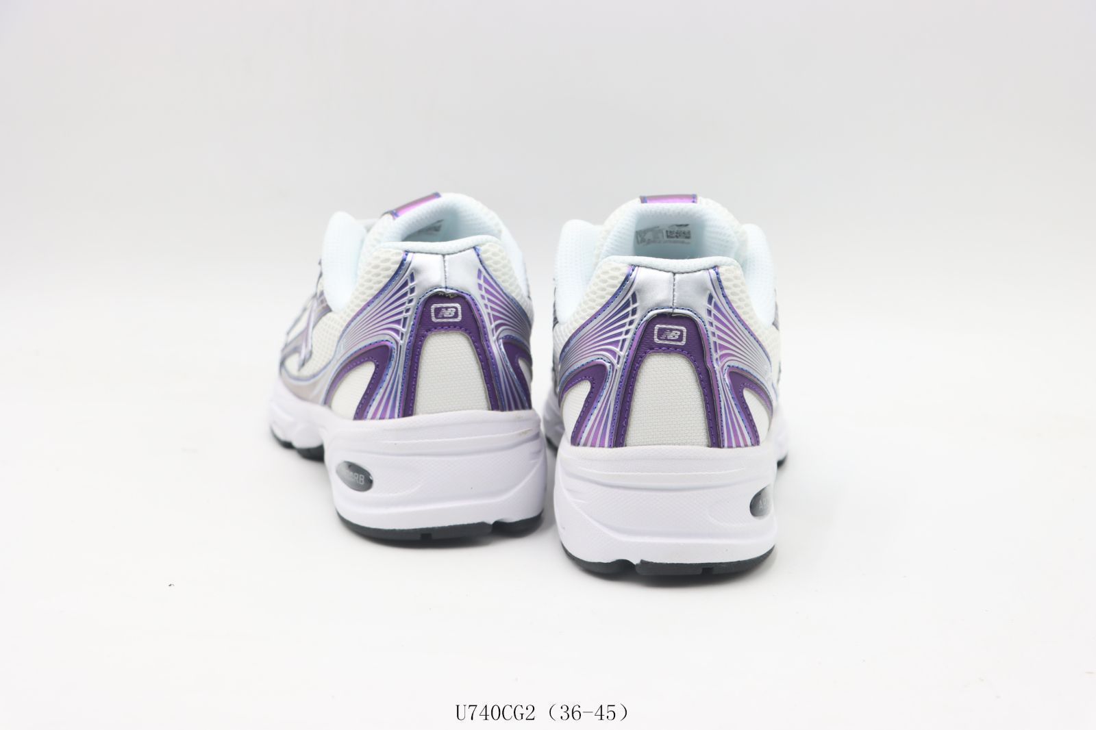 ニューバランス ランニングシューズ