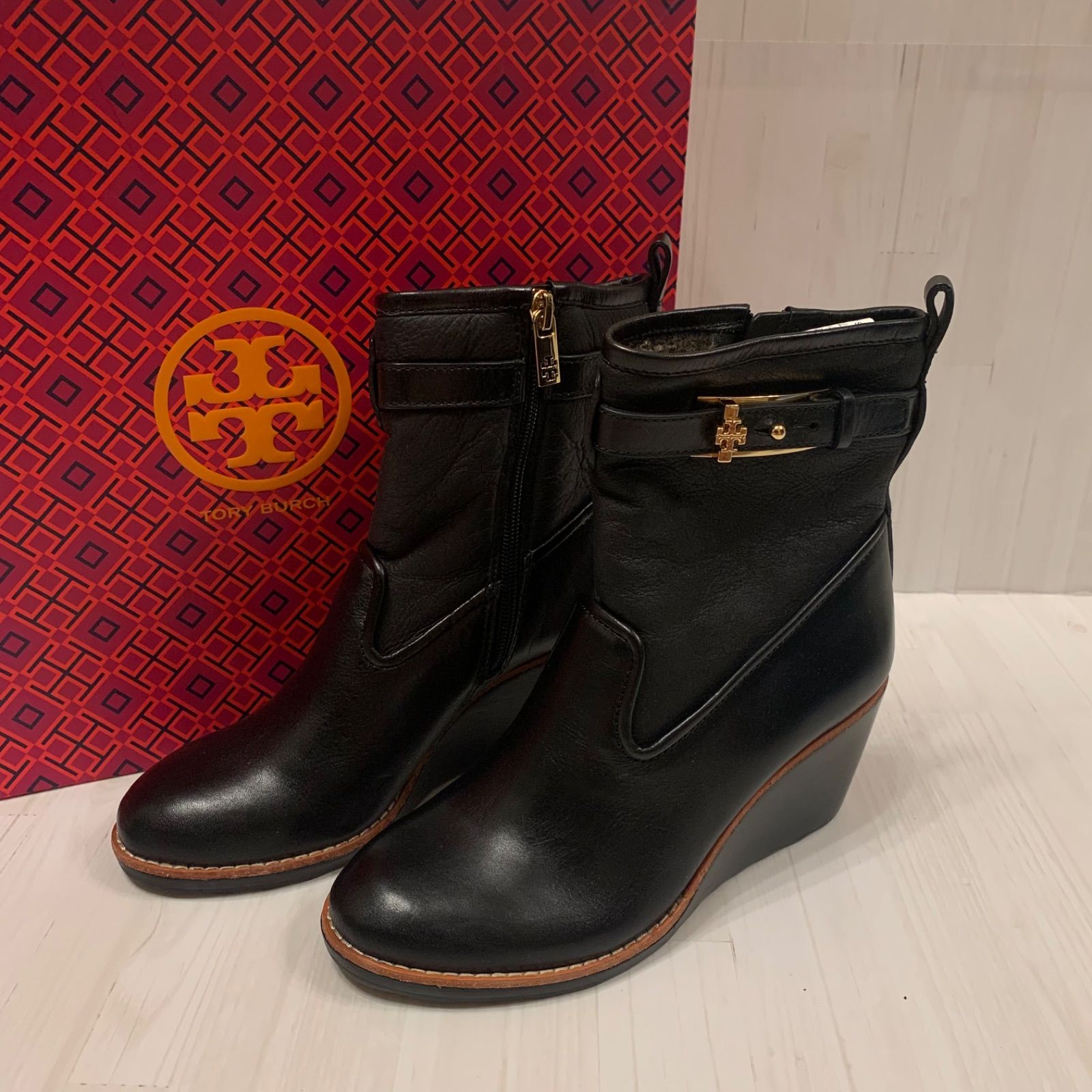 Tory Burch トリーバーチ ショートブーツ ロゴ ボア 6M 約23cm