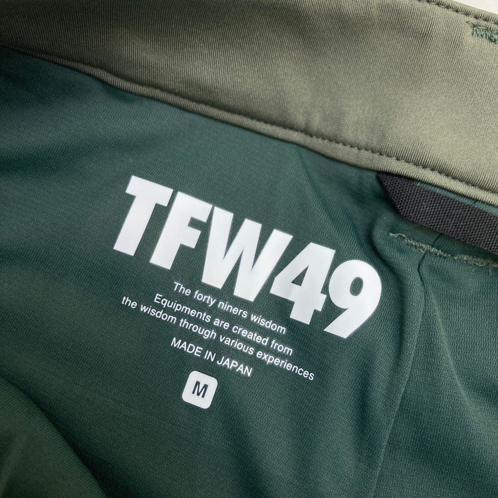 240101530174 ゴルフウェア