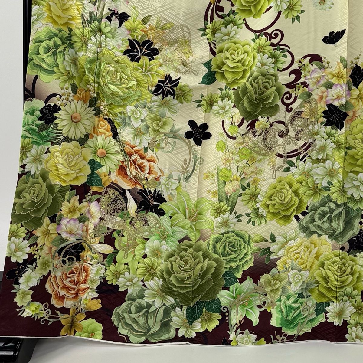 振袖フルセット 身丈165.5裄63 菊 蝶文様 金彩 Sサイズ 逸品 名品 振袖 身丈169cm 裄丈67cm M 袷 袋帯フルセット 薔薇 蝶 金彩