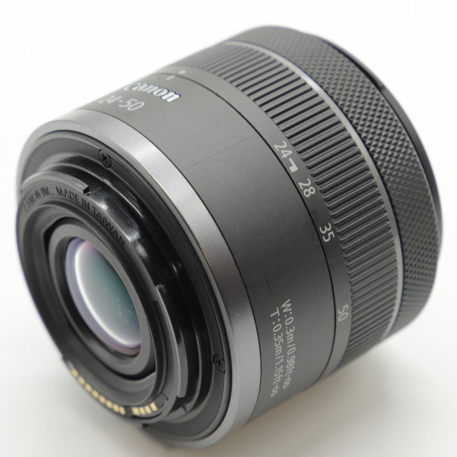 広角から標準ズームレンズ