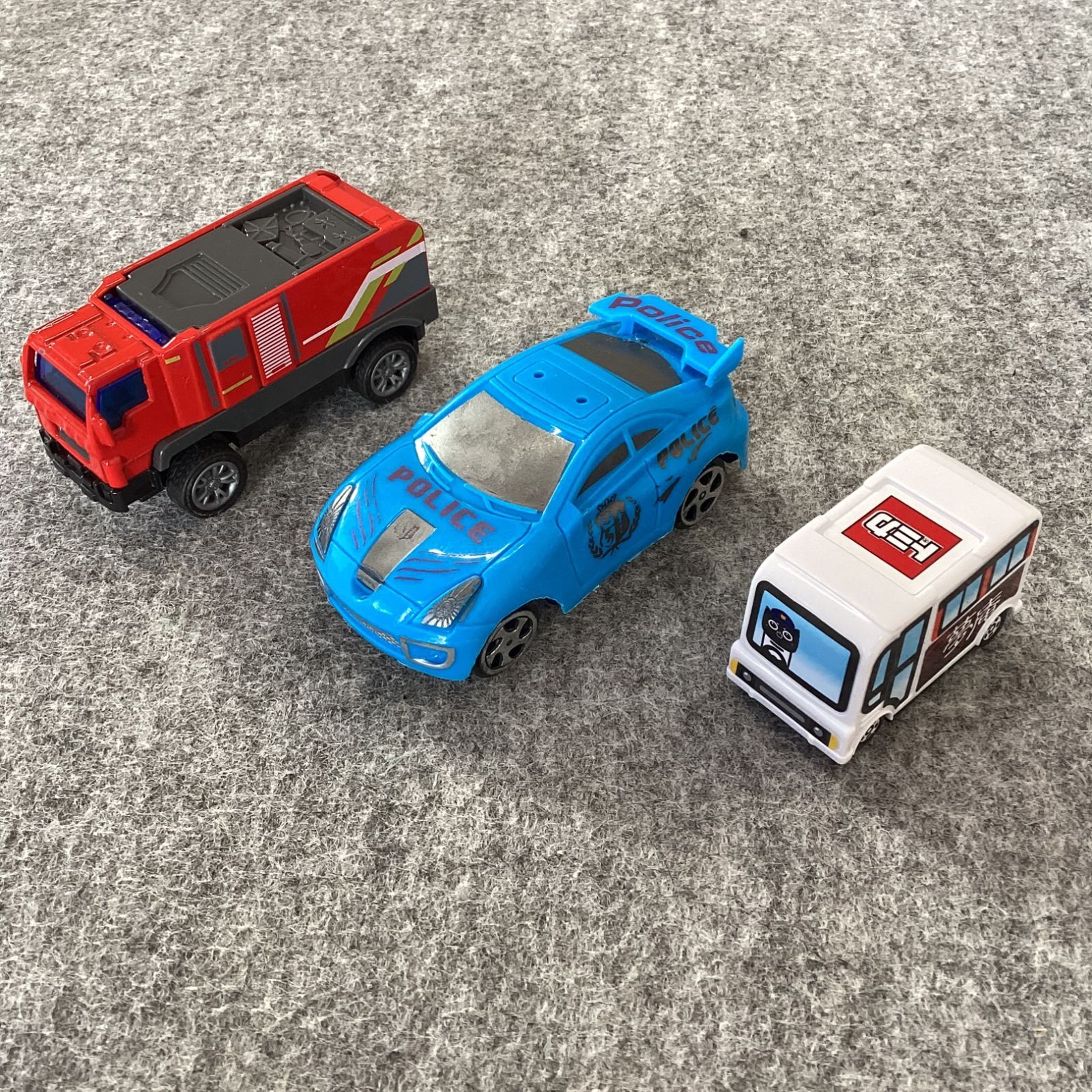 ☆241,【発送不可、現地引取りのみ】【リユース品】トミカ 自動車 