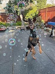 ベーコンとピーナッツバターの香り付きシャボン玉 犬用 - 各8オンスボトル1本! 100%非毒性、破れにくく、犬と子供に安全