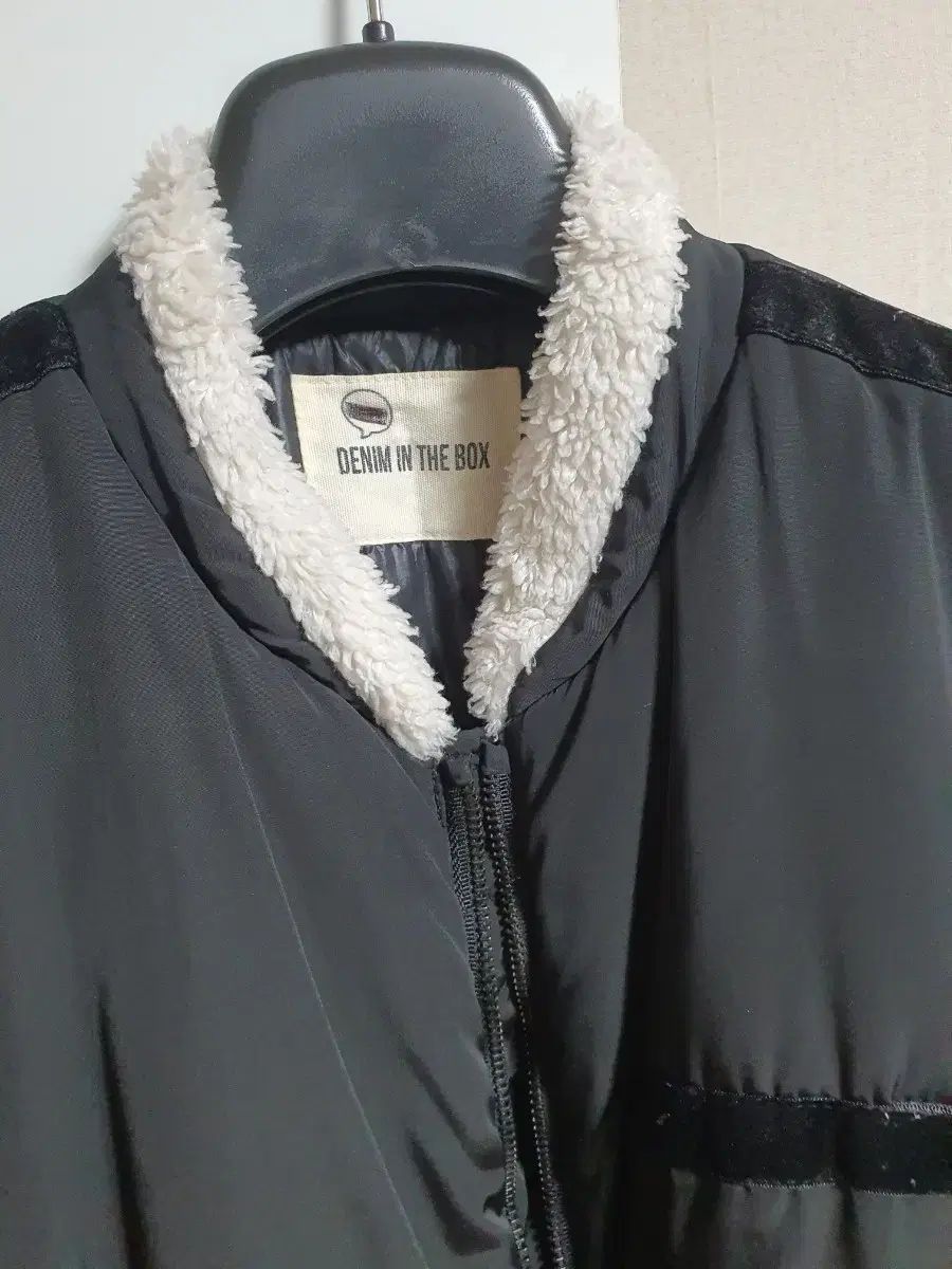 DENIM IN THE BOX ダウン ブラック デニム インザボックス