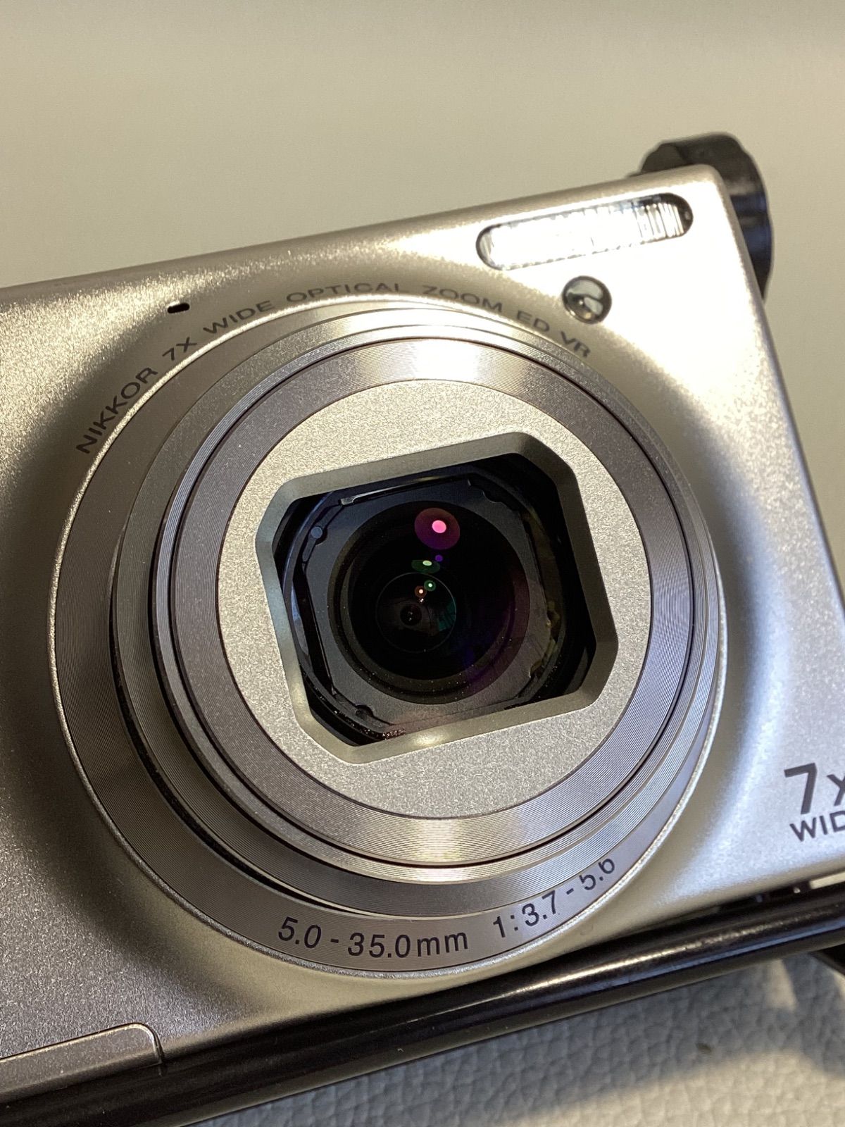 美品】NikonデジタルカメラCOOLPIX S6100 シャンパンシルバー