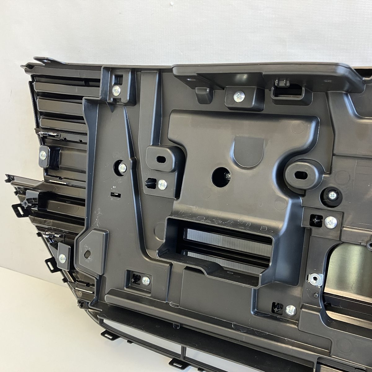 スズキ 9911C 53U90 フロントグリル 車 カー用品 SUZUKI Z9417473 FFCRYSTALESIA_COM