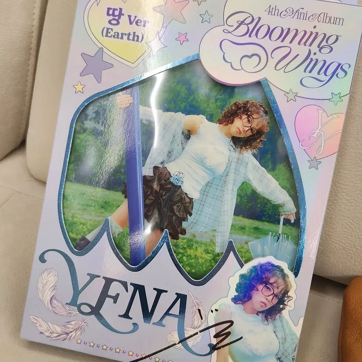 チェ イェナ YENA 非売品 サイン入り Blooming Wings アースバージョン アルバム