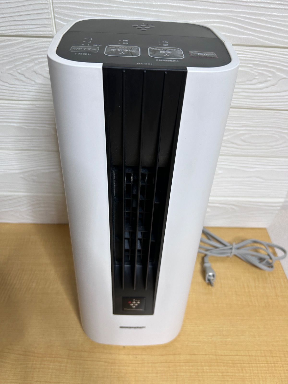 SHARP セラミックファンヒーター HX-DS1-W - メルカリ