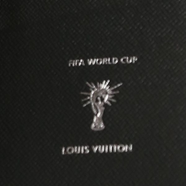 LOUIS VUITTON ロシア2018 FIFA 長財布 M63294 ルイヴィトン M63294 エピ ポルトフォイユ・ブラザ ロシア2018