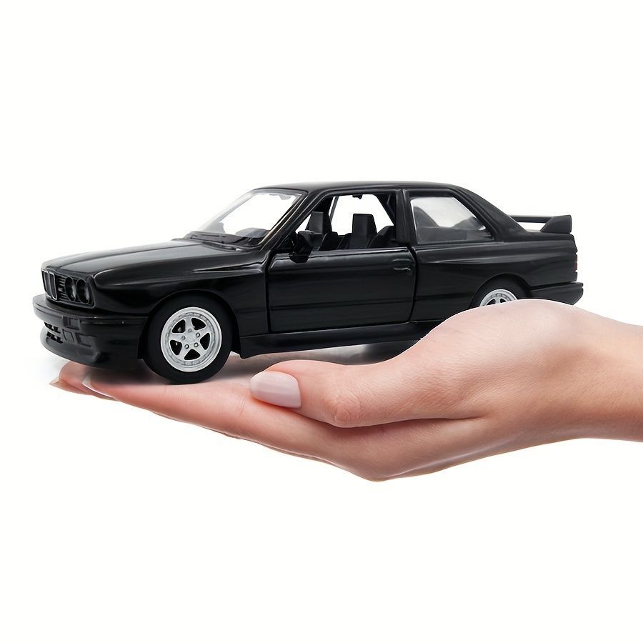 BMW正規品ミニカー、ケース入り。 Amazon.co.jp: cxiiuui 1/64 ミニカー 収納 ディスプレイ ケース