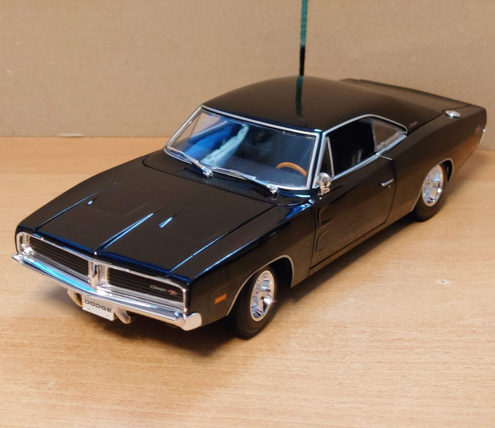 1/18 ダッジ・チャージャーR/T Dodge Charger R/T 1969 Maisto製