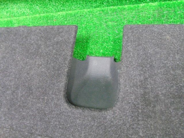 3FP9550 LAT1 トヨタ ヴォクシー ZRR80G ZRR85G 前期型 V 7人 リアラゲッジデッキボード