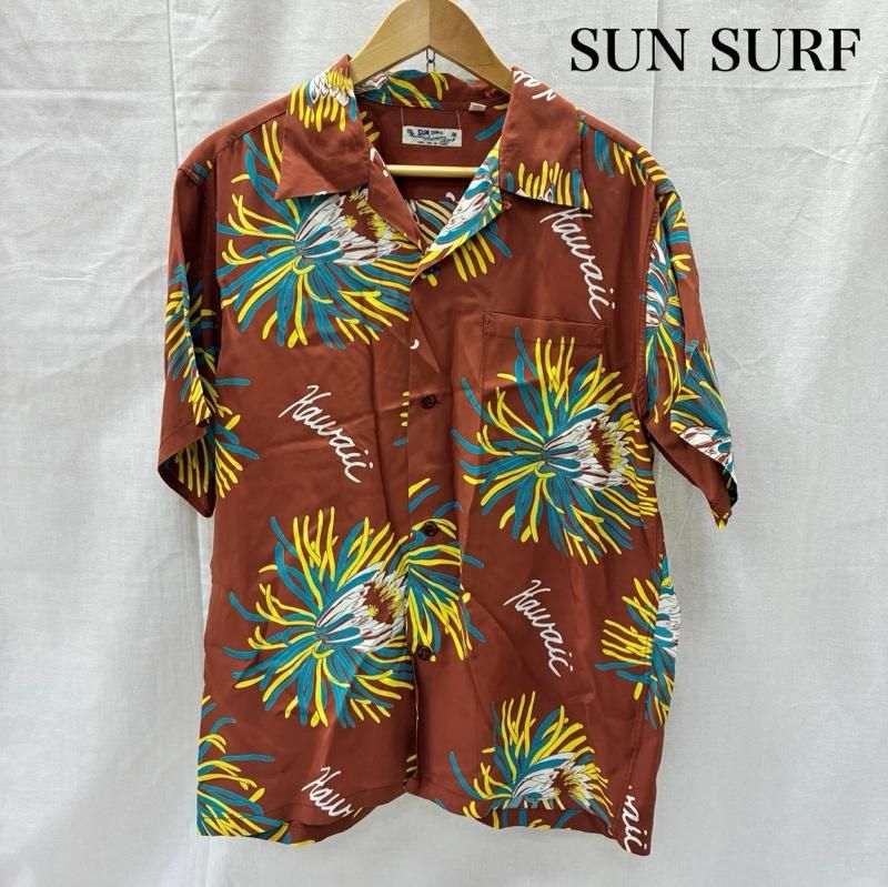 SUN SURF サンサーフ シャツ、ブラウス 半袖 RAYON HAWAIIAN
