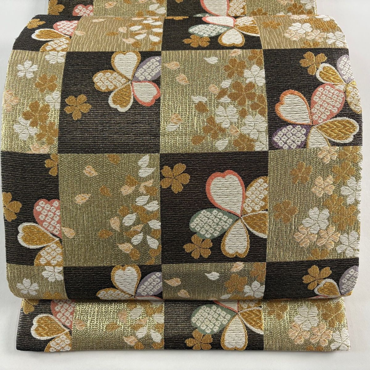 袋帯 美品 秀品 市松模様 桜 金糸 箔 金色 六通 正絹 【中古】 - メルカリ