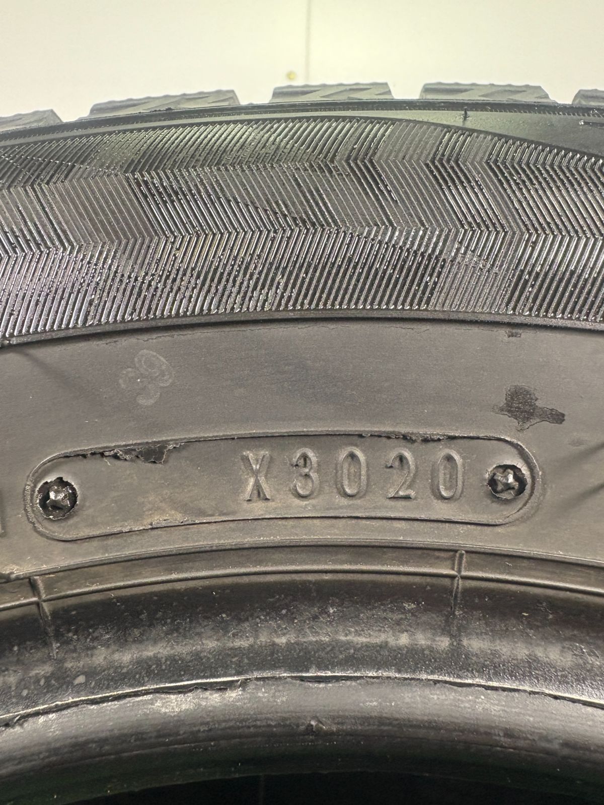 スタッドレス TA659