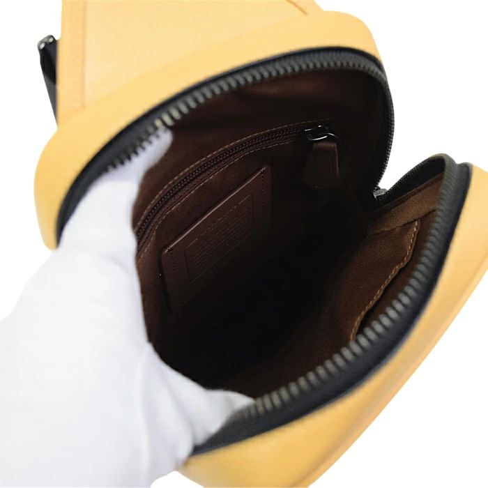 コーチ COACH サリバンパック リファインド ペブル レザー / スムース