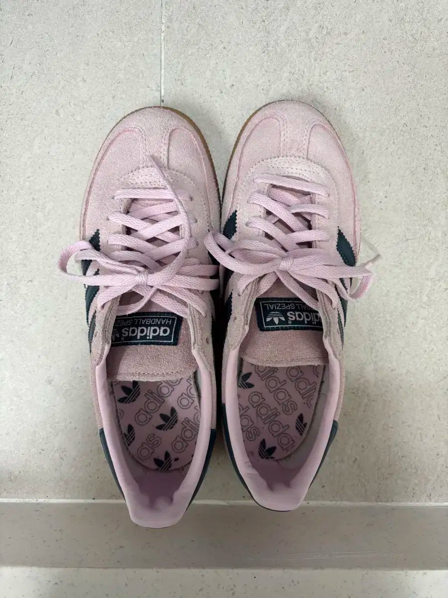 W アディダス スペツィアル ハンドボール クリア ピンク 225サイズ