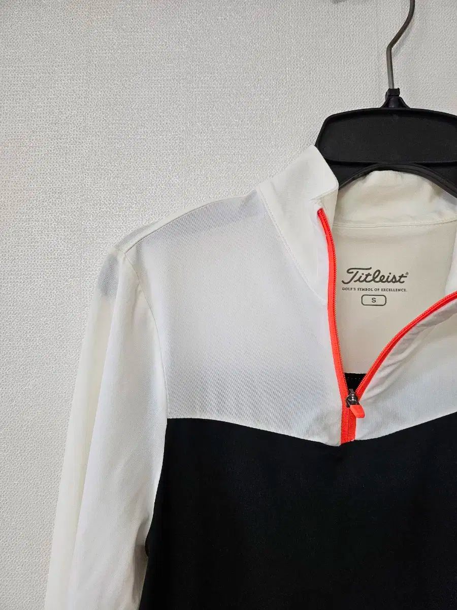 Tシャツ ブラック