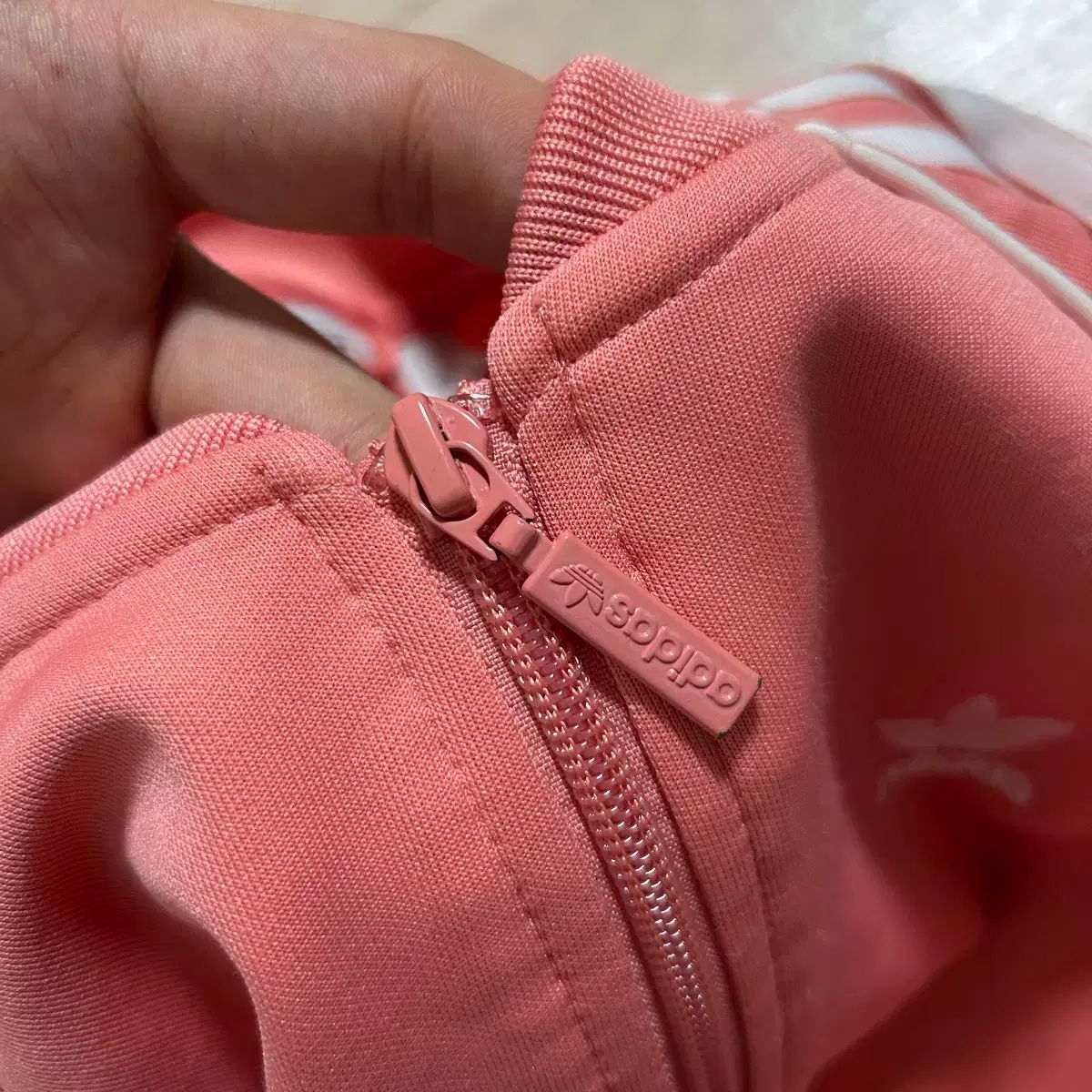 adidas アディダス