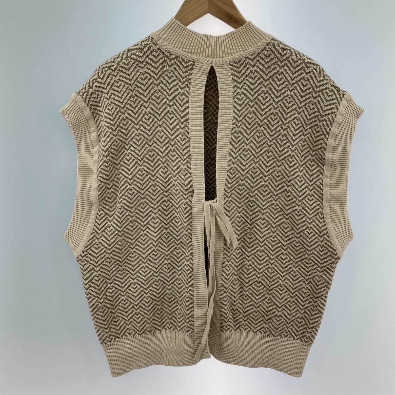 CLANE クラネ バックスリット ニットベスト size1/ベージュ系