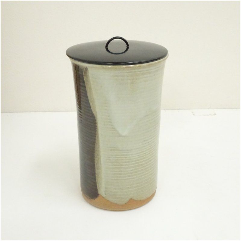 阿漕焼 福森比路志造 高取片身変り細水指 共箱 水指し 茶道 茶道具 おしゃれ 水差し 抹茶 インテリア 茶器 水器 お茶 骨董 茶会 10月 秋