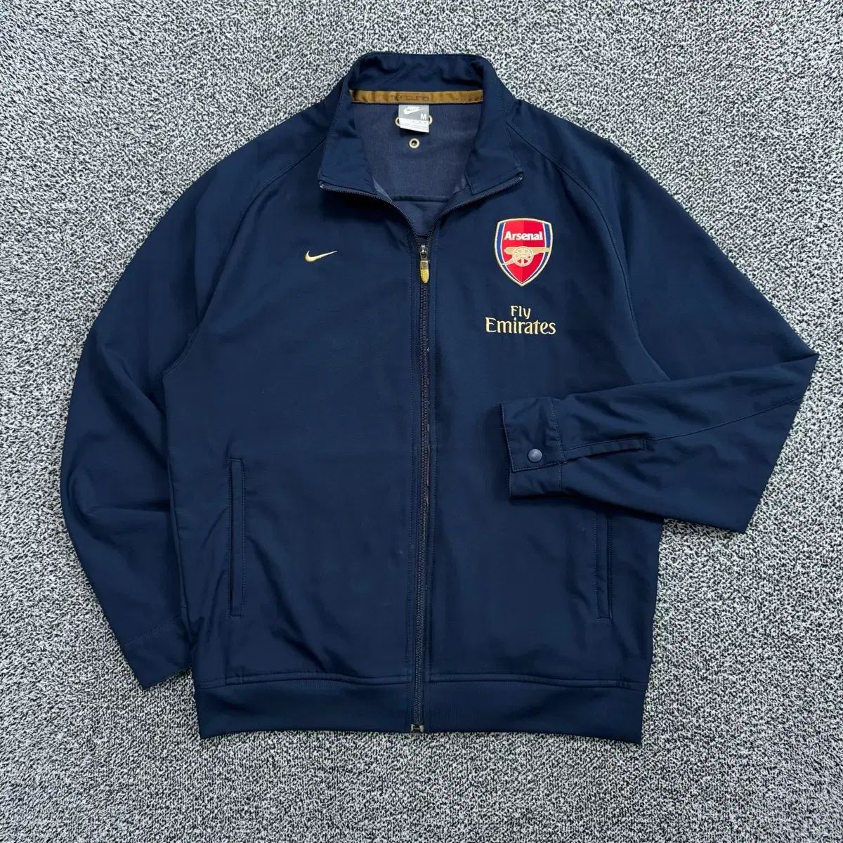 【雷市場（ポンジャン）商品韓国直送】 Name ： Nike(ナイキ） アーセナル チームロゴ ネイビーカラー ジャージ :)
