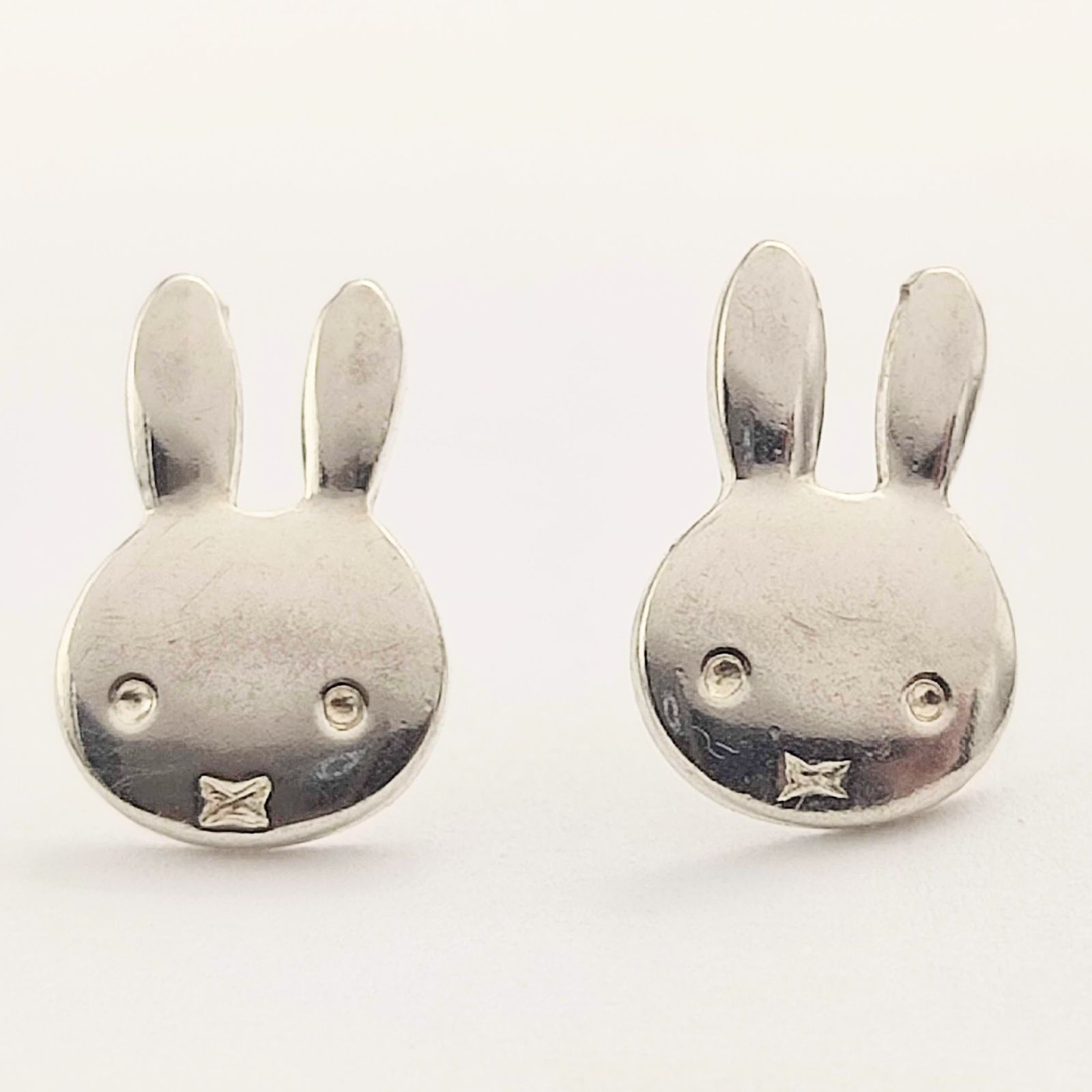 美品】ミッフィーピアス miffy SILVER シルバー925 <!-利用不可文字 