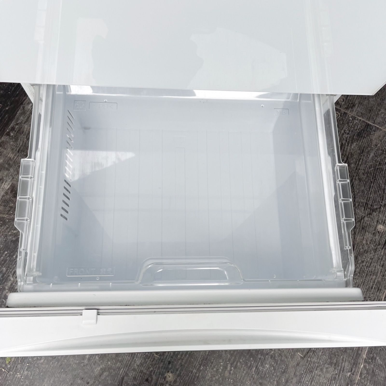 39取付無料！三菱ワイドチルドルーム搭載おしゃれホワイトインテリア5