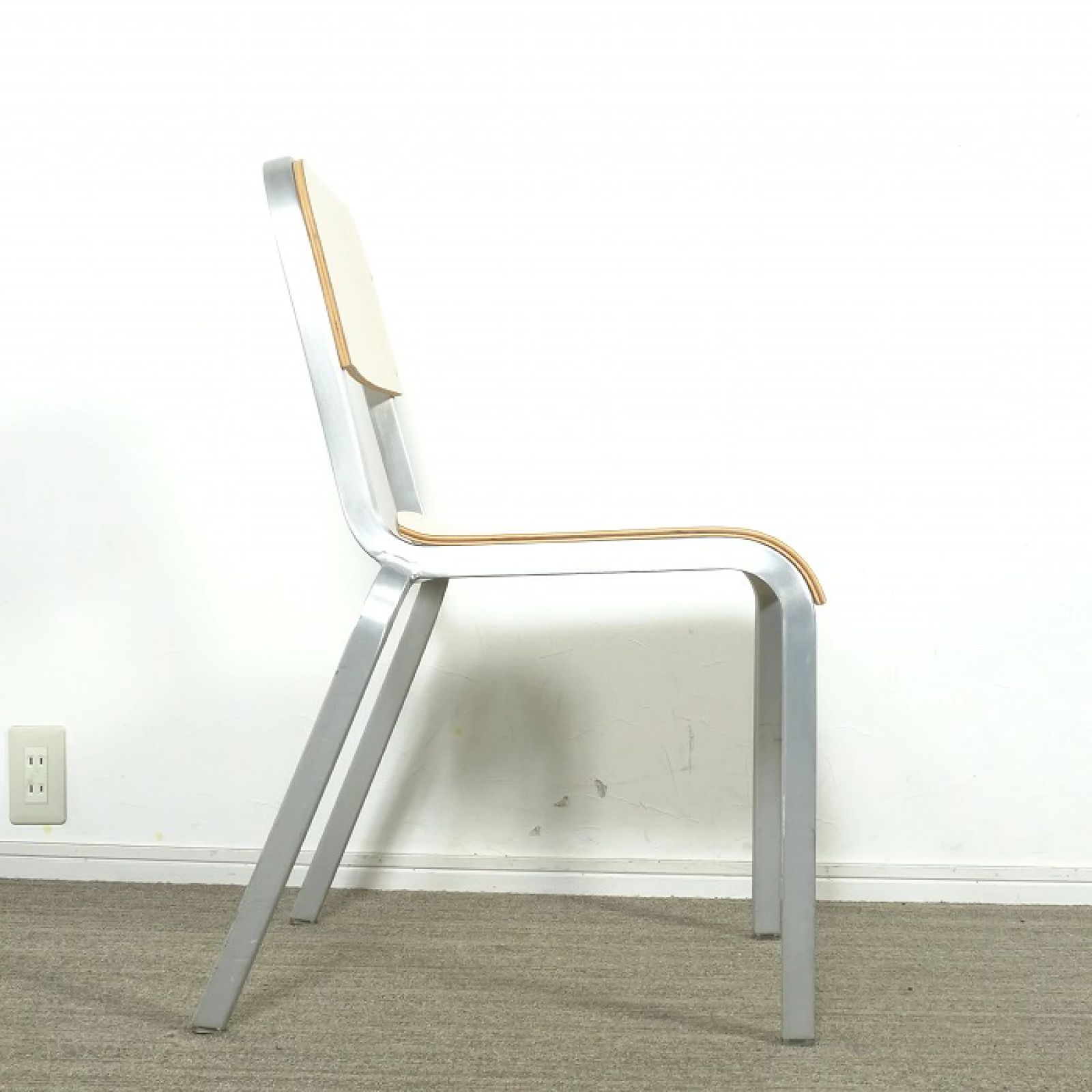 U.S. アメリカ エメコ 1951 スタッキングチェア ダイニングチェア ◾︎SELUNO◾︎ 【展示美品】EMECO エメコ 1951 スタッキングチェア