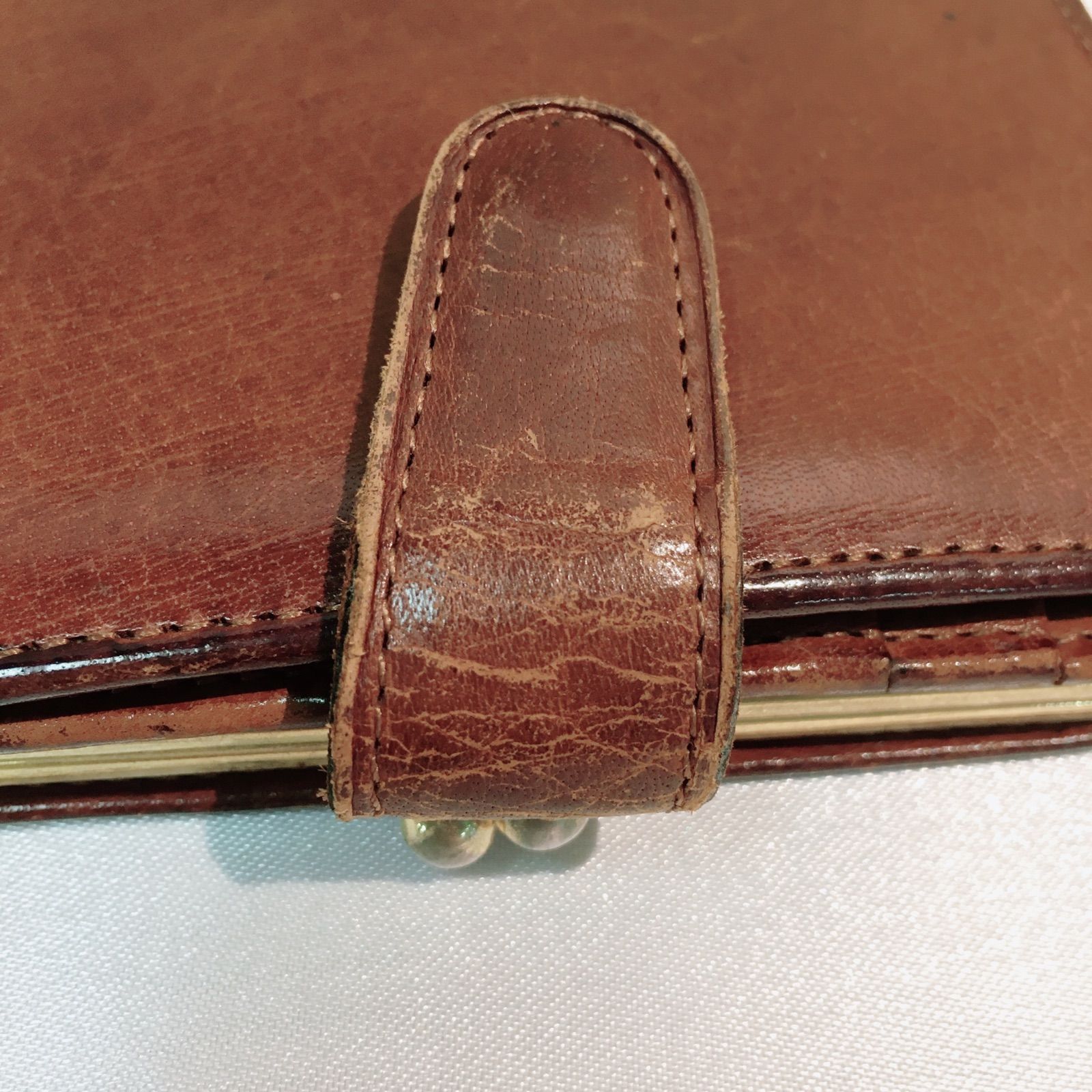 COACH オールドコーチ 二つ折り がま口 財布 - メルカリ