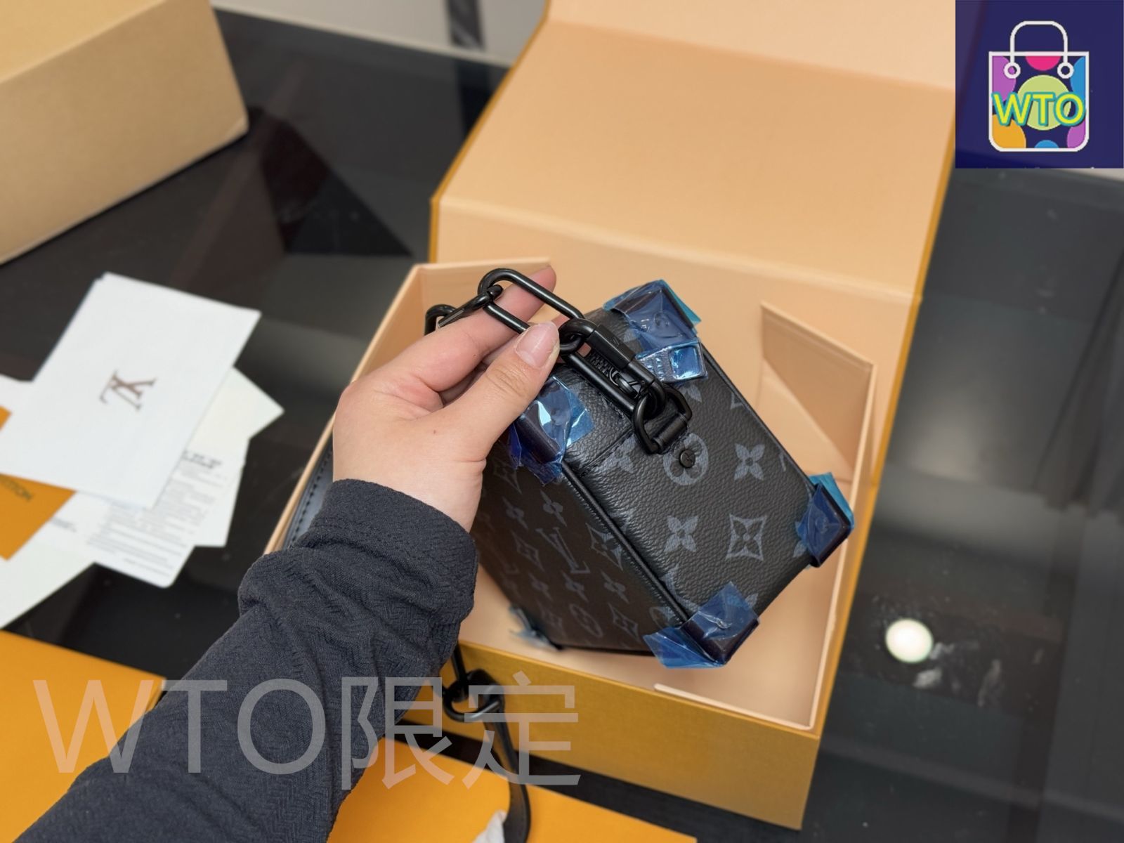 ルイヴィトン　小サイズ　中サイズ　空箱等　まとめ売り ルイヴィトン 空袋/空箱 まとめ売り 紙袋 ショップバッグ 小～大