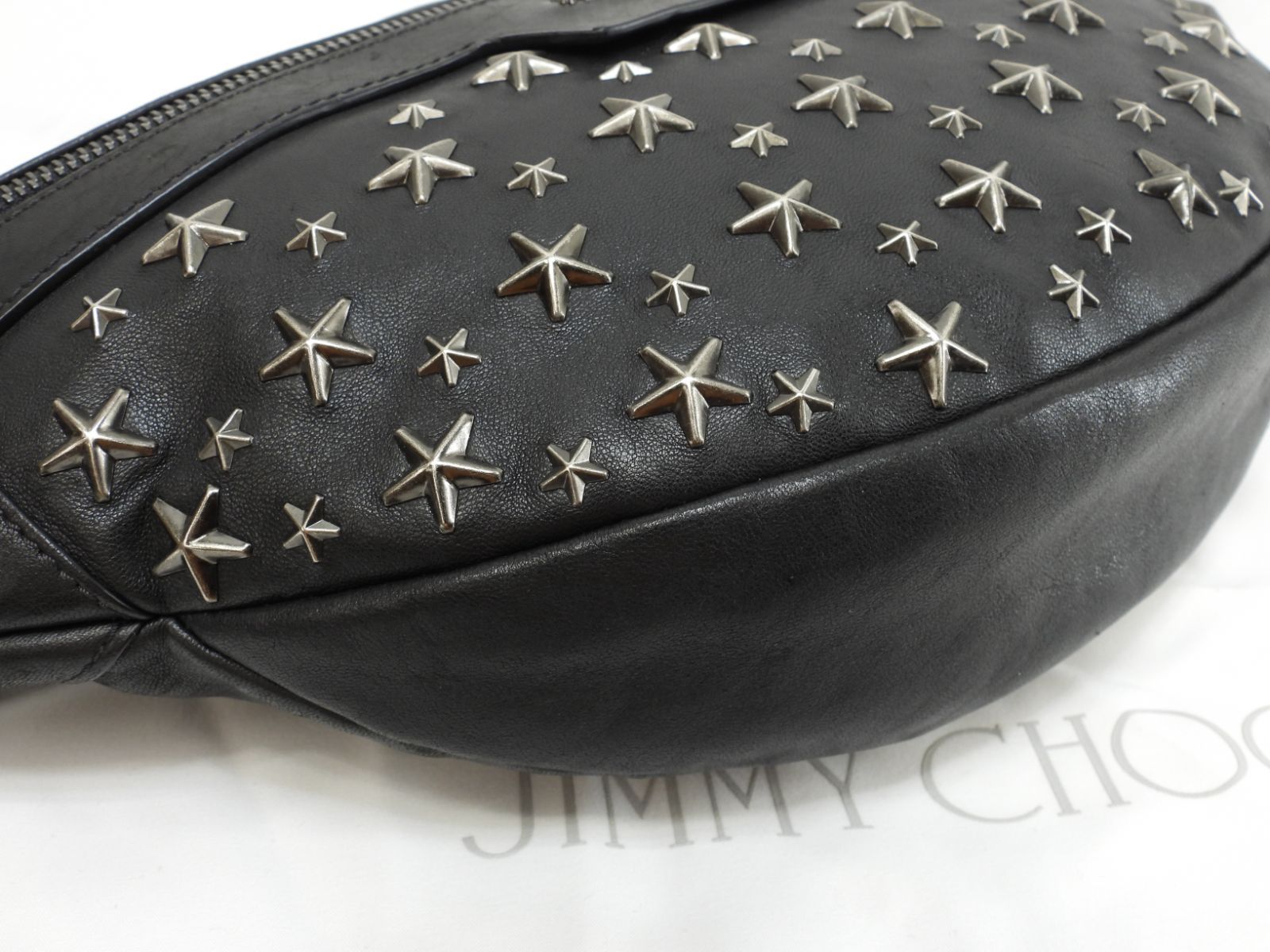 美品✨ジミーチュウ ボディバッグ デリー スタースタッズ レザー ブラック ジミーチュウ デリー スタースタッズ レザー黒 ボディバッグ ウエスト
