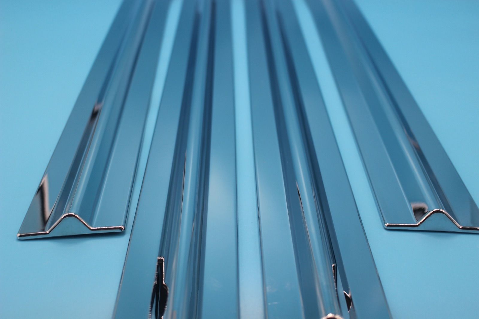 サイドガーニッシュ